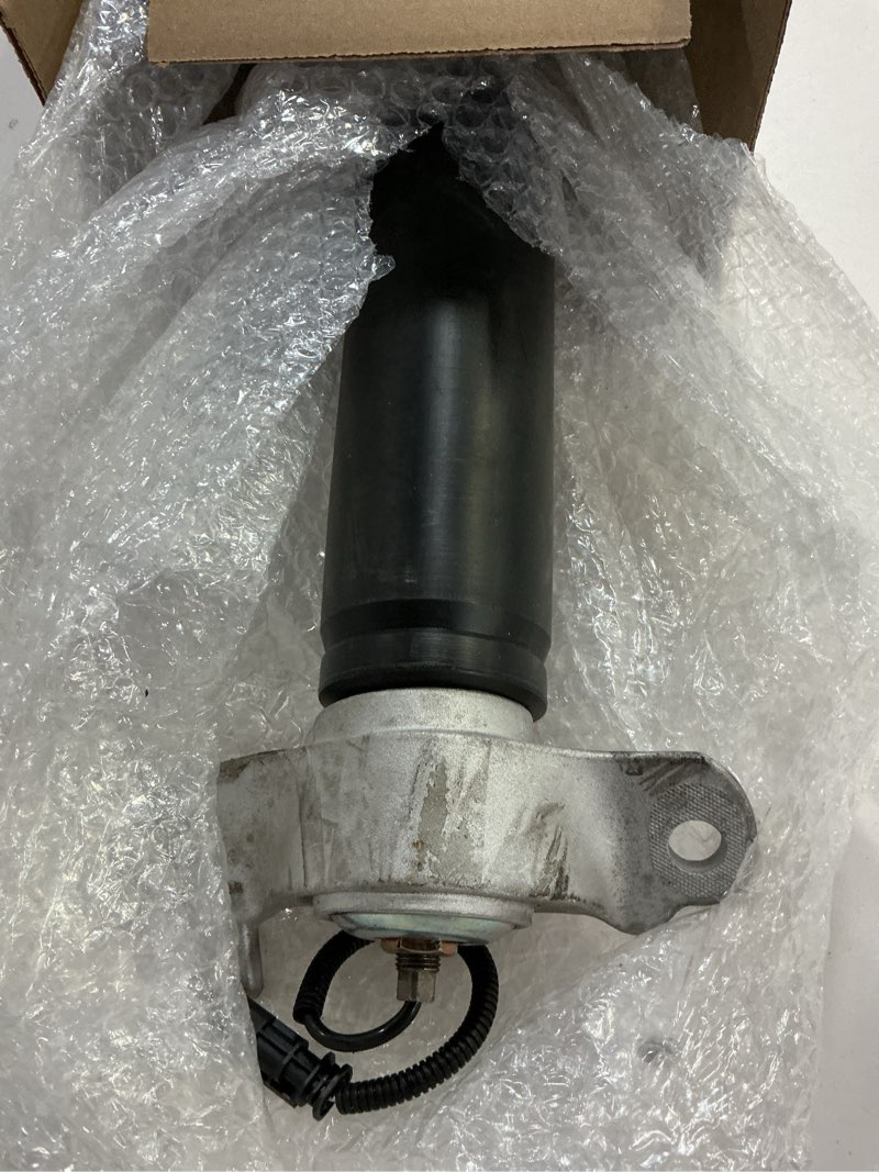 Condition photo showing Good Condition for acdelco 84326294 shock absorber