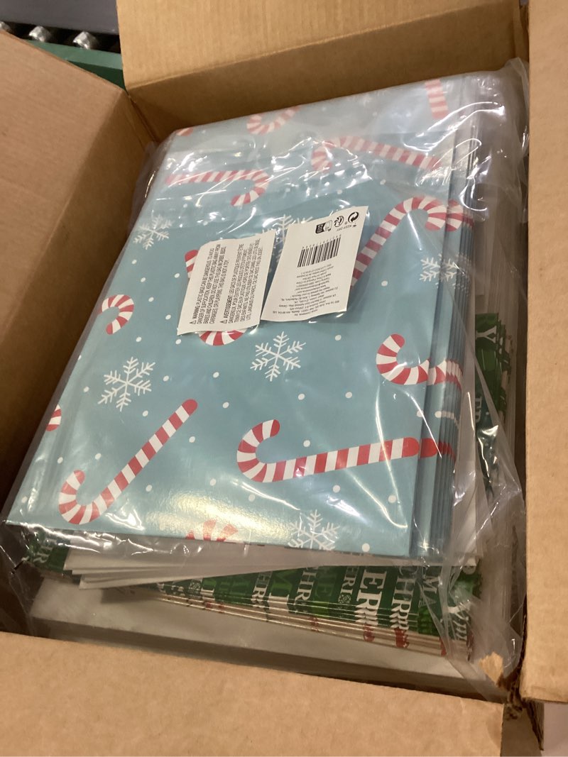Condition photo showing New/Like New for Juvale 24 Pack Christmas Boxes for Gifts with Lids for Presents, Empty Holiday Gift Wrap in 4 Designs (3 Sizes)
