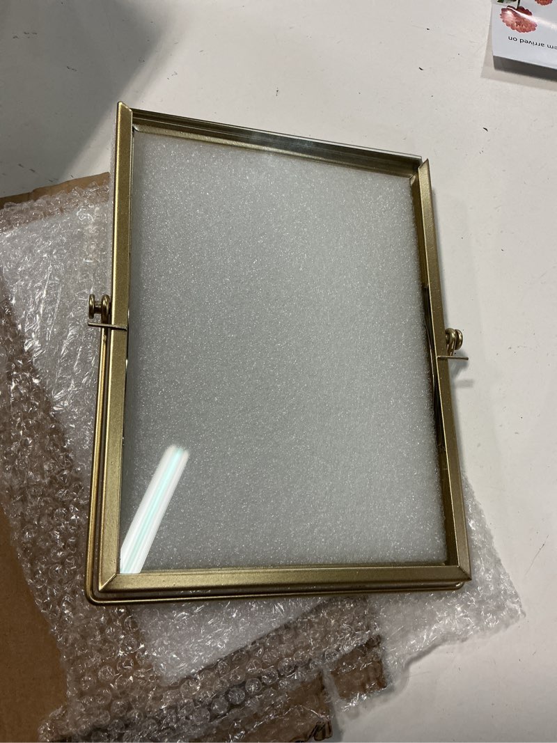 Condition photo showing Good Condition for hoteam 12 pack 6 x 8 inches floating frame for photo 4 x 6 inches, glass floating picture frame collection vintage metal minimal ornate easel for wedding pictures photos desk tabletop display gold 4 x 6 inches