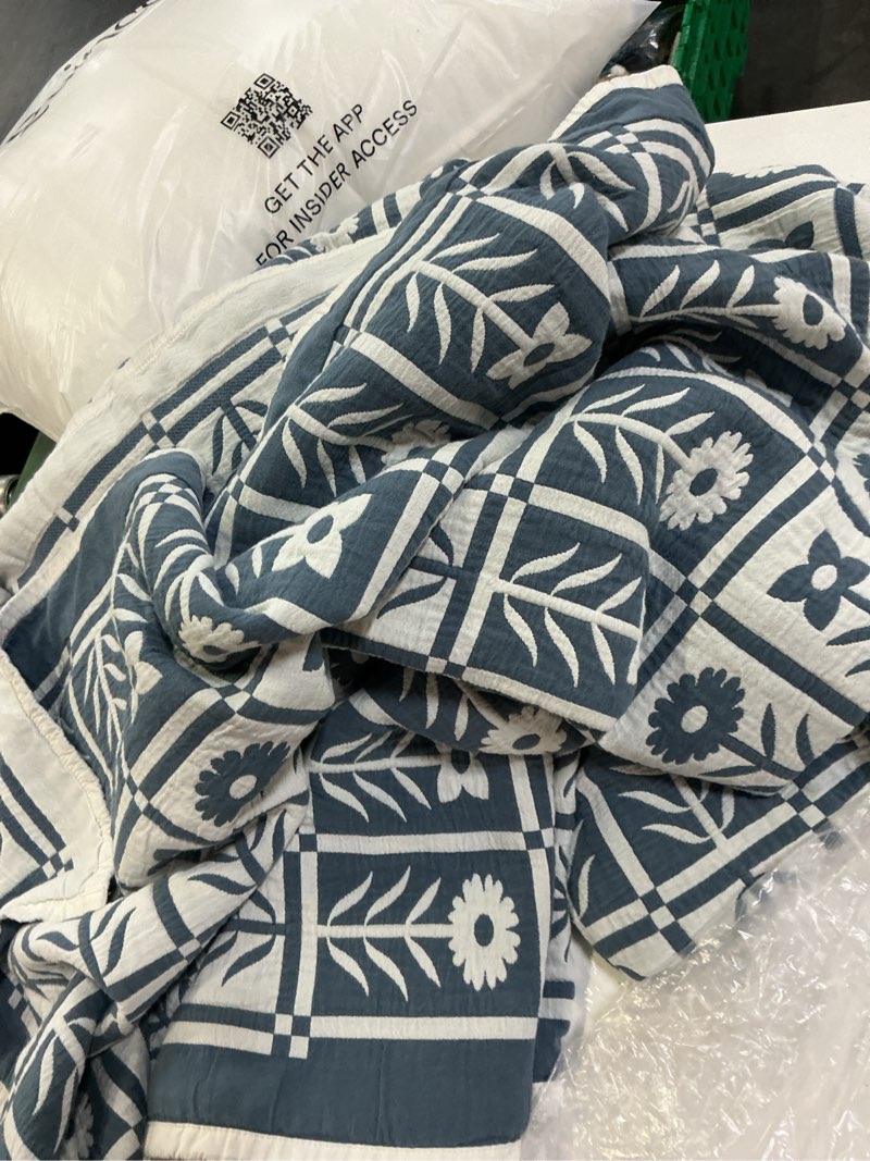 Condition photo showing As Is for organic cotton jacquard floral coverlet color: glacier blue size: full/queen set: without sham set 