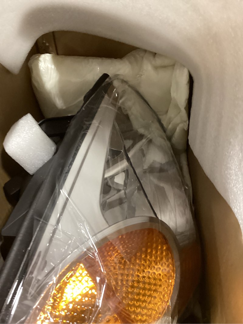 Condition photo showing New/Like New for headlights assembly compatible with 2004 2005 toyota rav4 replacement headlamp, driver and passenger side,pair chrome 05 04 rav 4 head light set 04-05 rav4 chrome amber