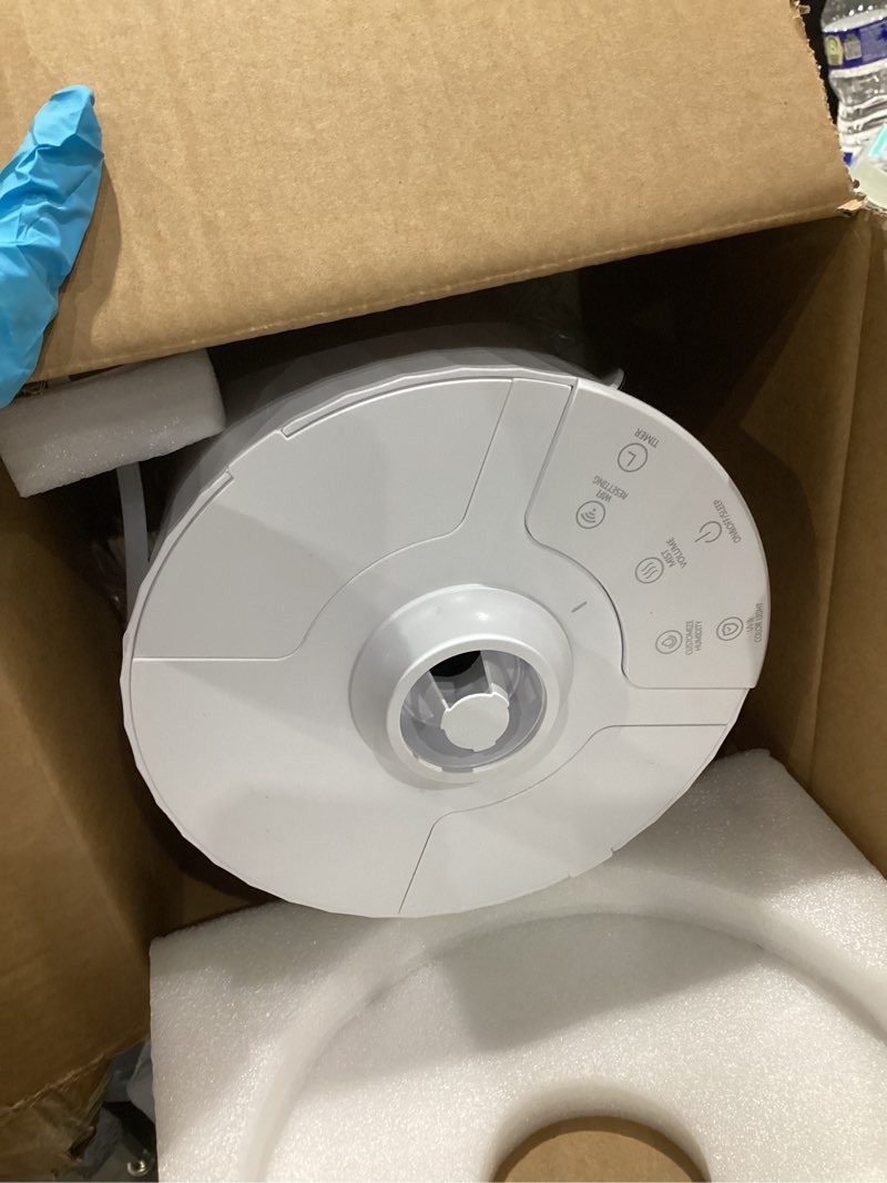 Condition photo showing Good Condition for 17l/4.5gal humidifier large room, smart quiet ultrasonic cool mist humidifiers for bedroom, covers 2000ft², 56h runtime, 24h timer, 3 mist modes humidifiers for home, office, plants, white