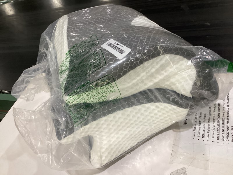 Condition photo showing Good Condition for elviros comfort body pillow
