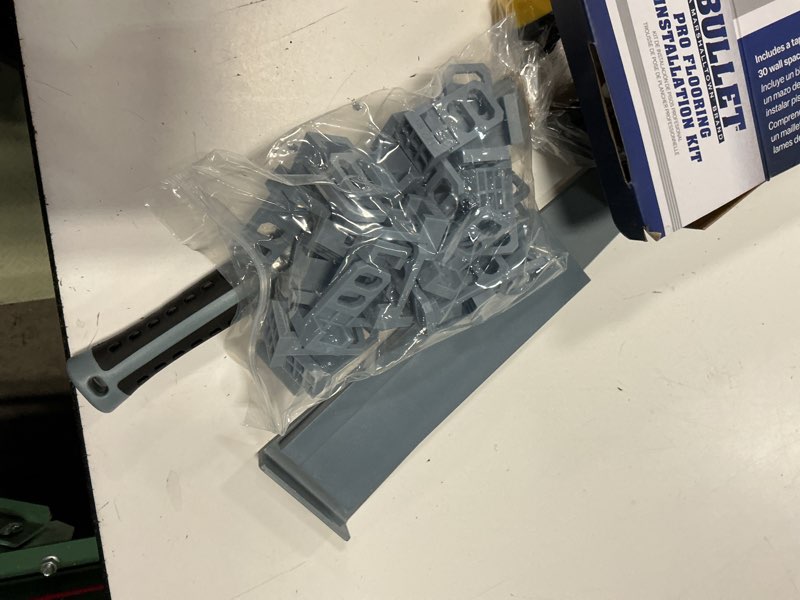 Condition photo showing Good Condition for bullet tools pro flooring installation kit