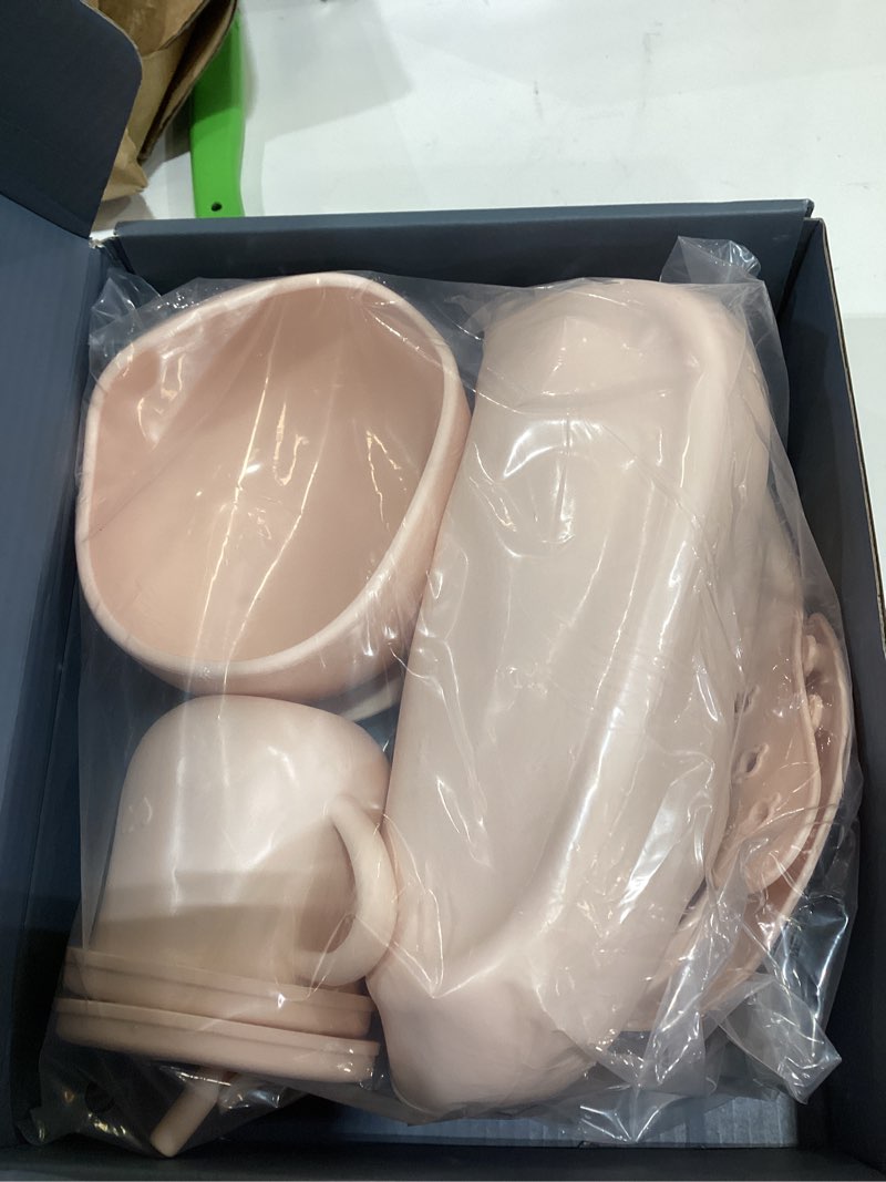 Condition photo showing Good Condition for 100% Silicone Baby Feeding Set,BPA Free Baby Dishes Set with Suction Bowl Divided Plate,Toddler Self Feeding Dish Set with Spoons Forks Sippy Cup and Bib, Baby Eating Utensils (Pink)