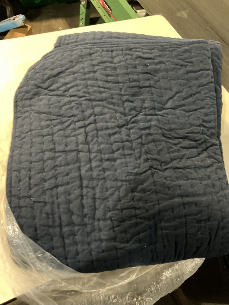 Condition photo showing Good Condition for european linen cotton stitch quilt set, king/cal king, navy