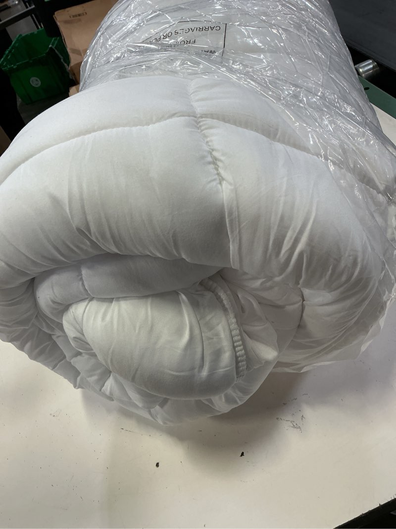 Condition photo showing Good Condition for niagara sleep solution ultra soft & cooling mattress topper - king size | rayon derived from bamboo, pillow top mattress pad, 20" deep pocket, back pain relief, perfect for hot sleepers, green green king