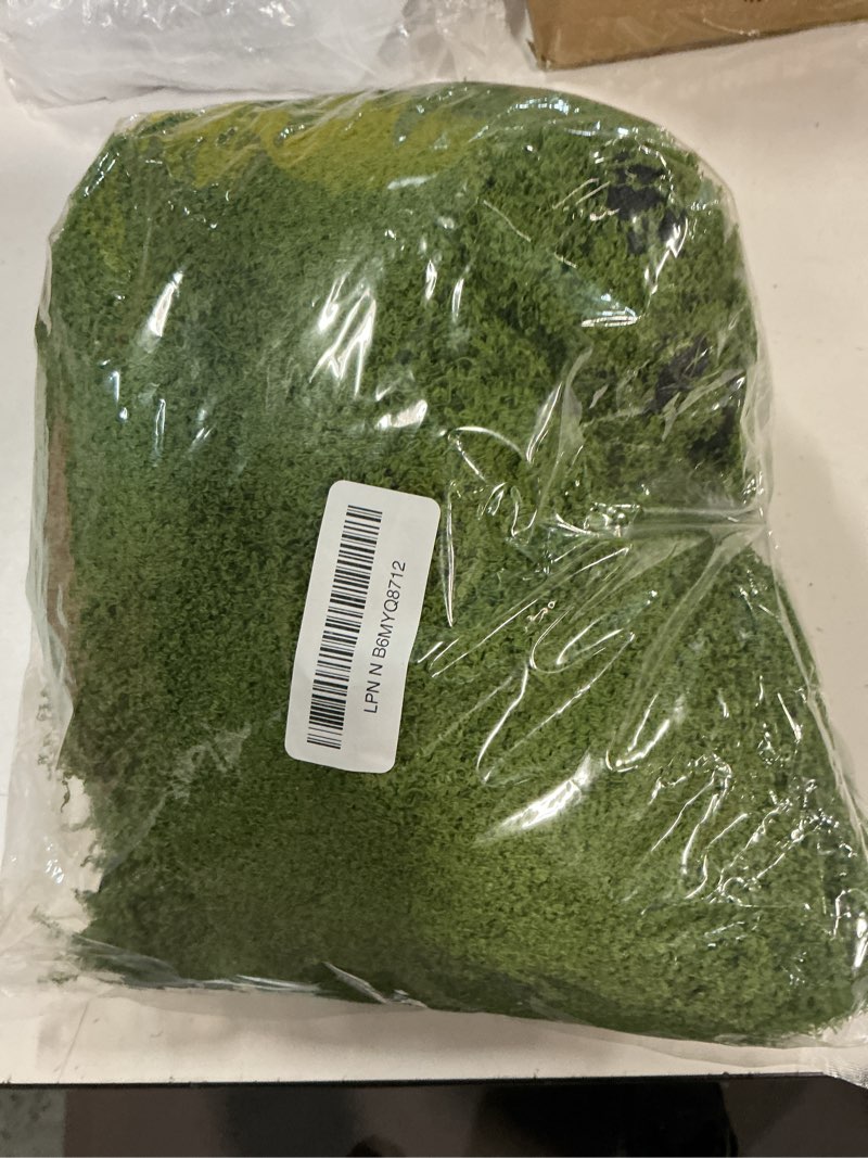 Condition photo showing Good Condition for faicoia 2 pcs fake moss rug 39" x 39" mossy table runner green artificial moss mat for crafts decorating faux moss grass for plants indoor planters fairy garden diy centerpieces wedding 100 x 100cm green, 2 pcs-39 x 39 inch/100x100cm