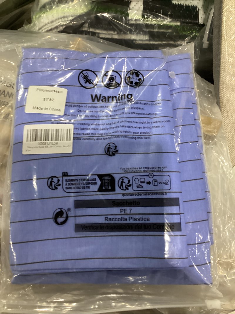 Condition photo showing New/Like New for merryword king size pillowcases, 100% cotton pillow cases, denim blue striped pillowcases, soft breathable pinstripe pillow covers, set of 2 pinstripes-blue king (20''x36'')