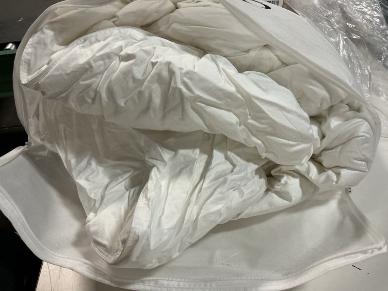 Condition photo showing As Is for quince lightweight premium down alternative comforter king cali king white 