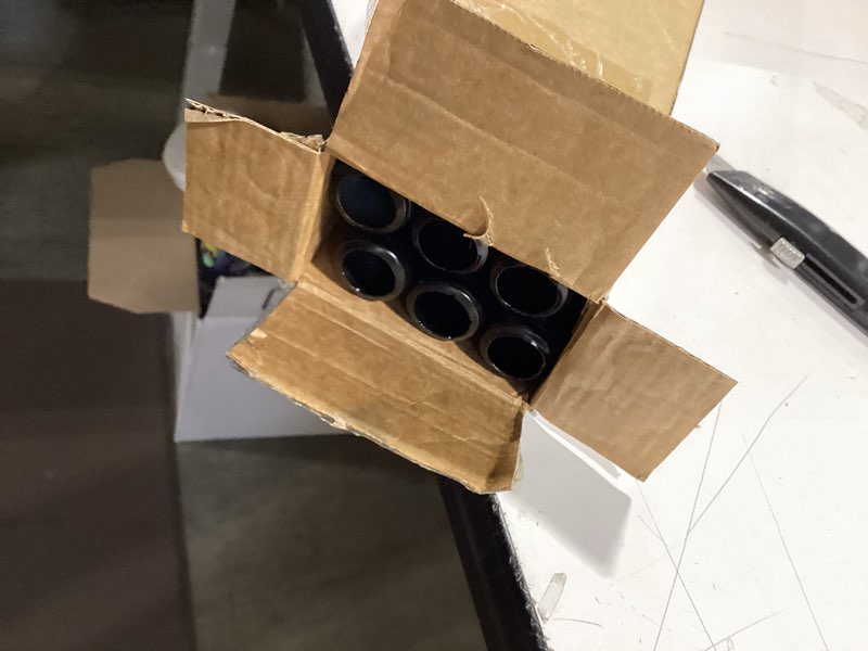 Condition photo showing Good Condition for geilspace 6 pack 3/4" × 20" pre-cut black metal pipe, industrial steel fits standard three quarters inch black threaded pipes and fittings - vintage diy industrial shelving (3/4" × 20") 3/4" × 20" black