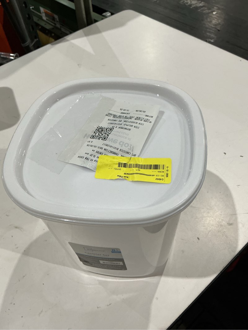Condition photo showing Good Condition for mainstays 8-piece plastic pantry food storage container set, kitchen pantry organizer canisters for dry food storage and pantry organization