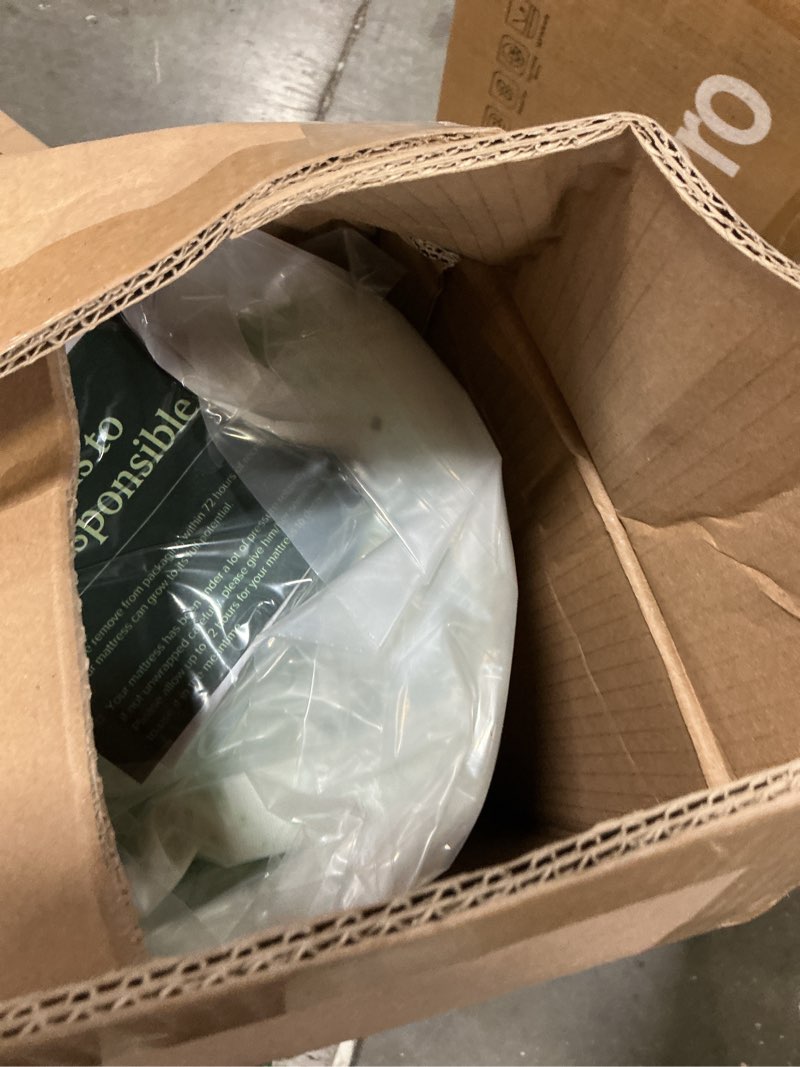 Condition photo showing New/Like New for ZINUS 8 Inch Twin Green Tea Memory Foam Mattress [New Version], Fiberglass free, Medium Firm Feel, Zoned Pressure Relief, Certified Safe Foams & Fabric, Mattress in A Box White Twin 8" New Small Box