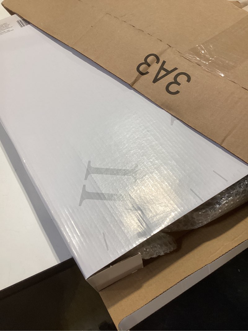 Condition photo showing Good Condition for grand central station extra large 50cm/20-inch wall clock in black