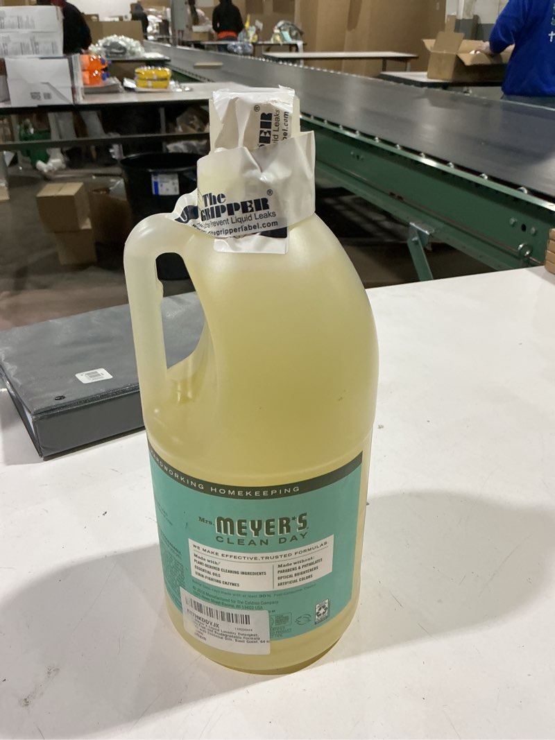Condition photo showing New/Like New for MRS. MEYER'S CLEAN DAY Liquid Laundry Detergent, Infused with Essential Oils, Basil, 64 oz (64 Loads) Basil 64 Fl Oz (Pack of 1)