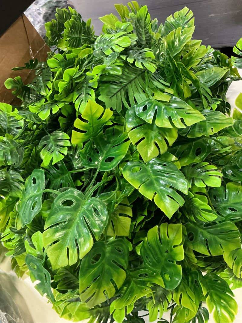 Condition photo showing Good Condition for imagitarium by petco green hanging plastic plant small