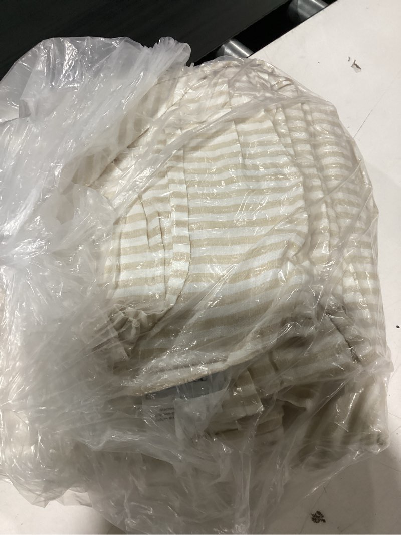 Condition photo showing As Is for european linen sheet set queen