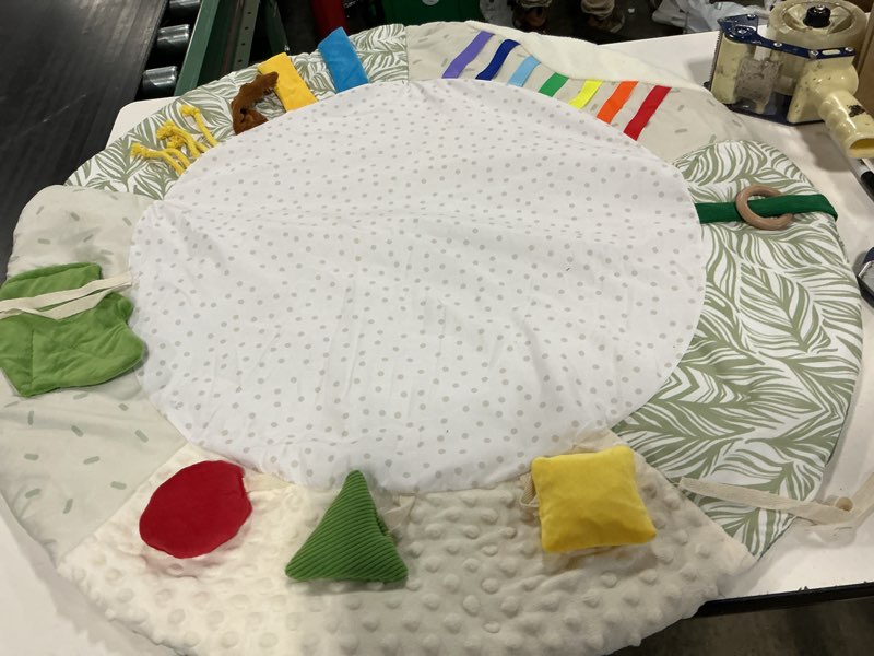 Condition photo showing Good Condition for oessuf baby crawling blanket round 85 cm - 5 sensory zones for sensory motor skills | baby play mat for play arch, soft non-slip | baby blanket for newborns from 0 months boys girls | gift for birth