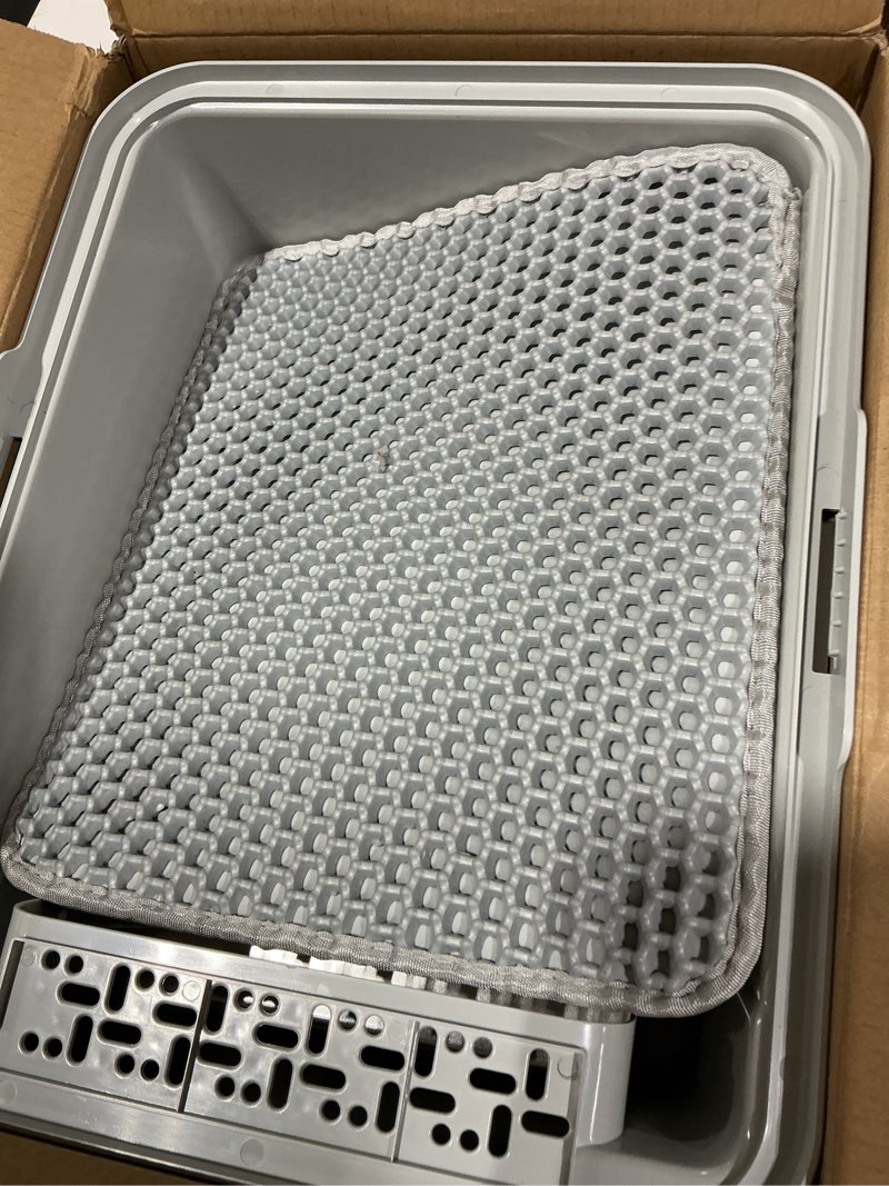 Condition photo showing New/Like New for furtime stainless steel cat litter box with lid, metal kitty litter box for small cats, kitten litter boxs with scoop and mat, non-sticky, anti-leakage, easy to clean, 17"x13"x8.4" (small) silver small