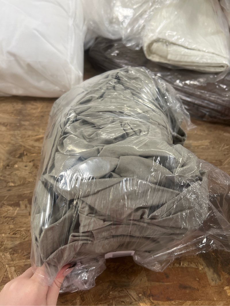 Condition photo showing Good Condition for classic organic percale fitted sheet set, queen, dried sage