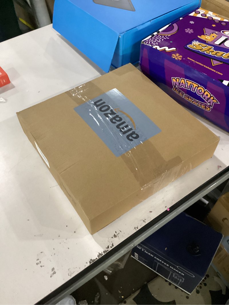 Condition photo showing Good Condition for 3pcs hanging shelf 