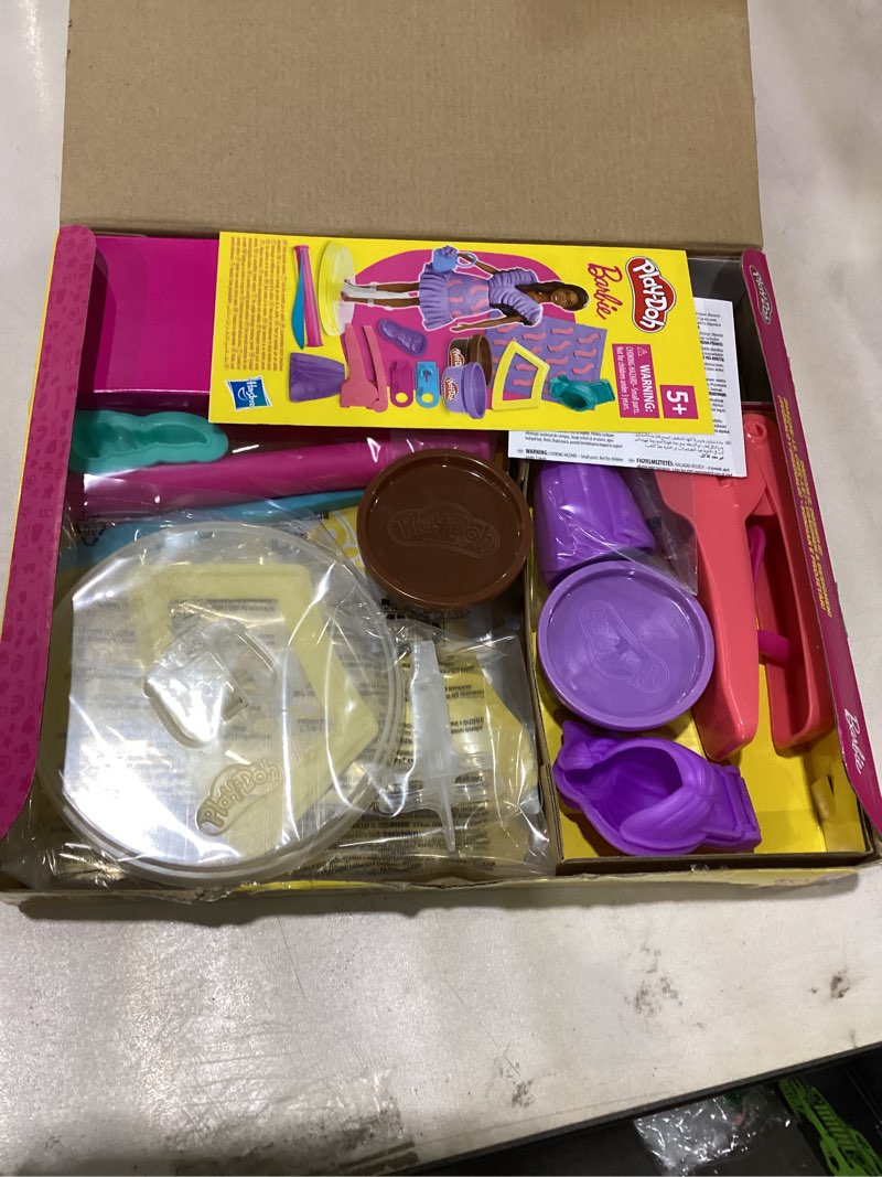 Condition photo showing New/Like New for Play-Doh Barbie Fashionista Ruffles Set, Make Doll Clothes with Modeling Compound & 10 Fashion Accessories, Arts & Crafts for Girls & Boys, Kids Christmas Gifts, 5+