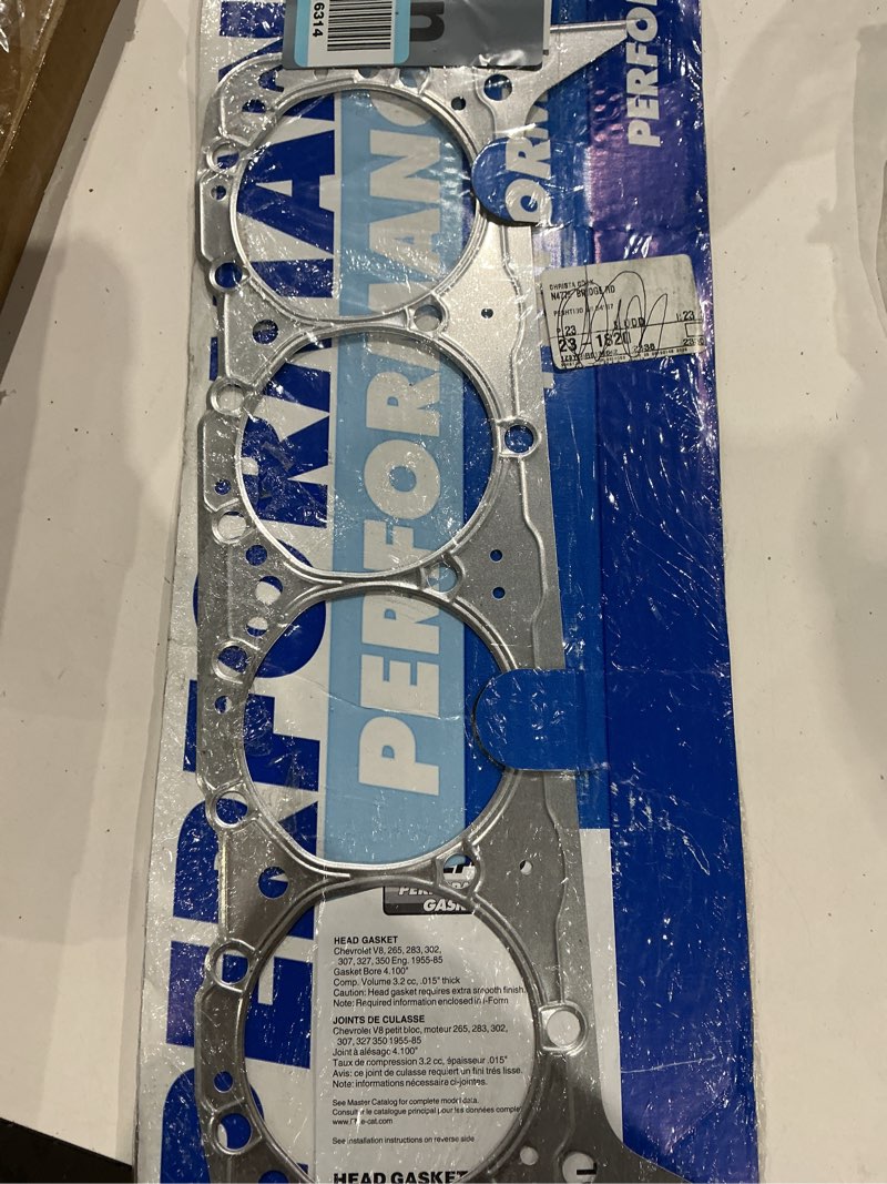 Condition photo showing Good Condition for fel-pro 1094 engine cylinder head gasket