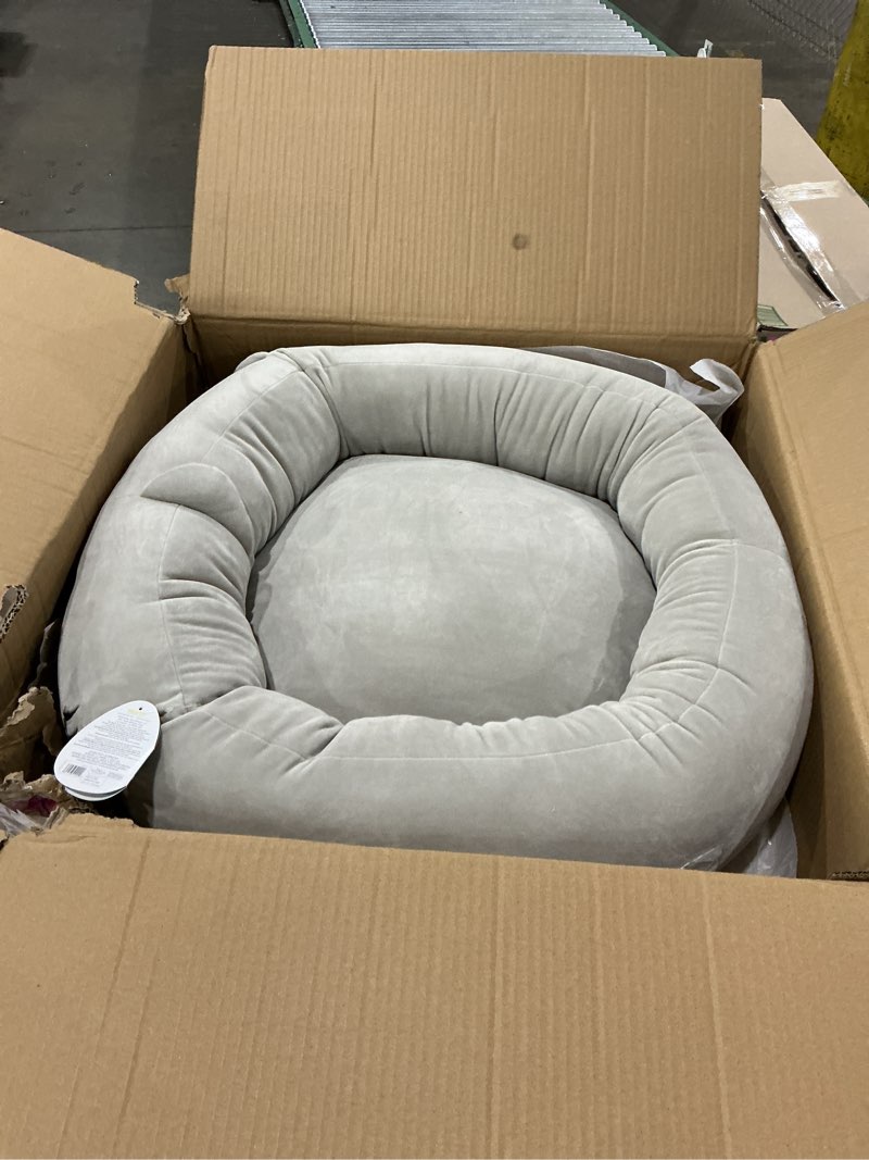 Squishmallows 30-Inch Gordon Shark Pet Bed - Large Ultrasoft Official Squishmallows Plush Pet Bed