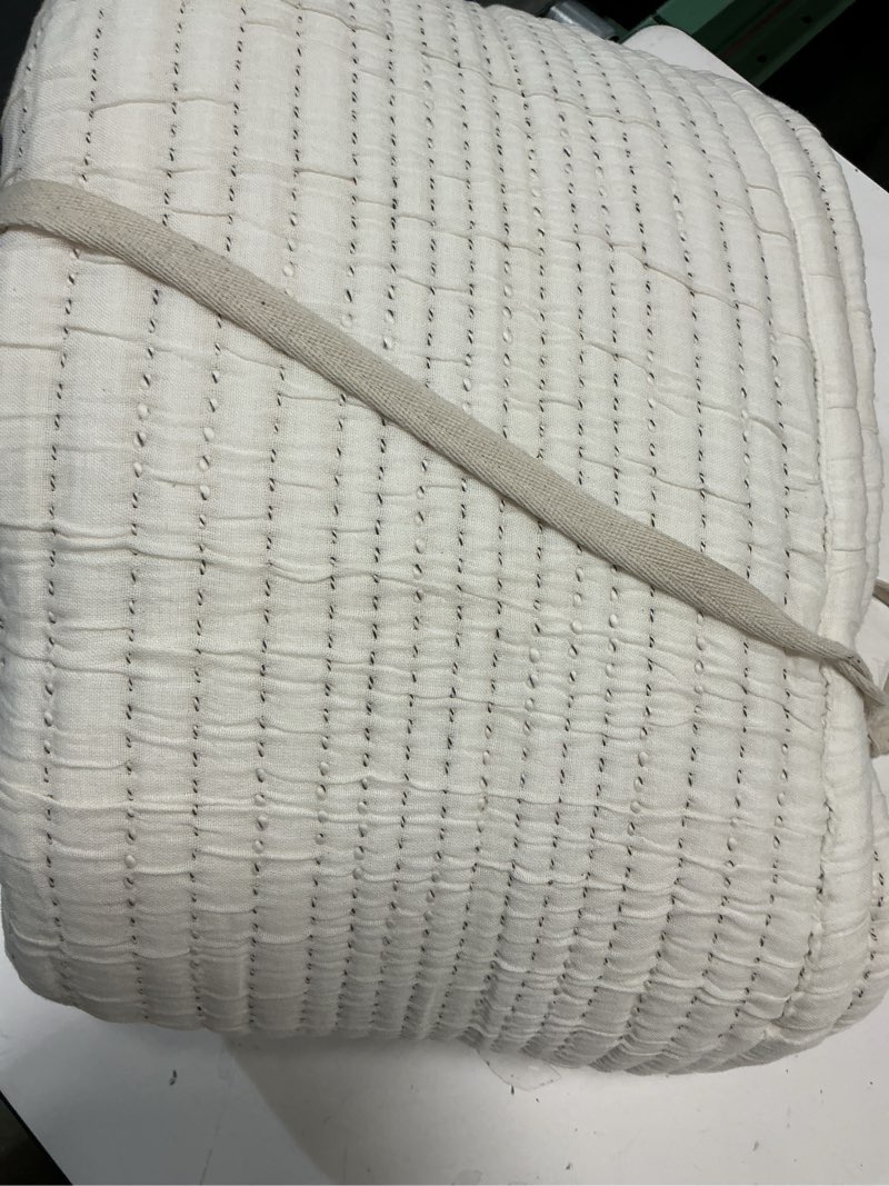 Condition photo showing Good Condition for  quince textured cotton 88inx92in