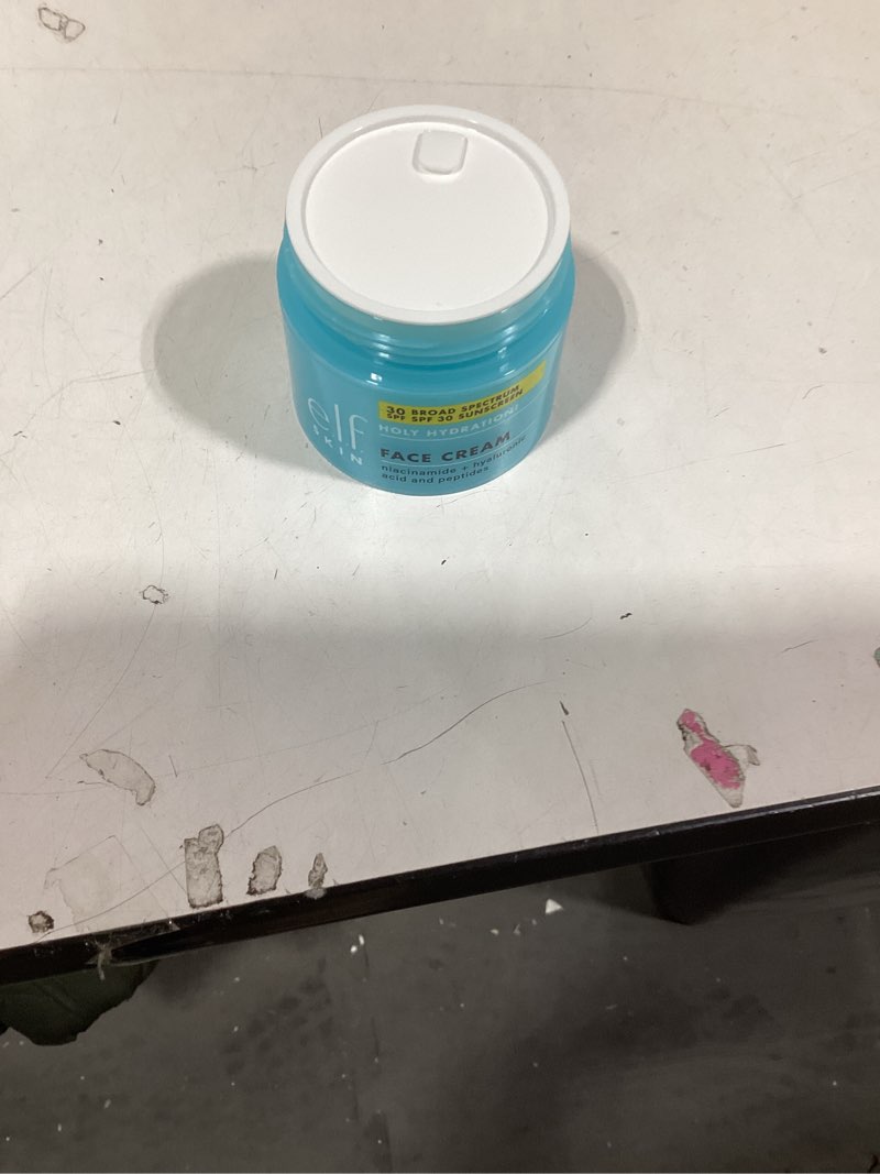 Condition photo showing New/Like New for e.l.f. SKIN Holy Hydration! Face Cream - Broad Spectrum SPF 30 Sunscreen, Moisturizes & Softens Skin, Quick-Absorbing & Ultra-Hydrating, 1.7 Oz (50g) Original with SPF 30 1.7 Fl Oz (Pack of 1)