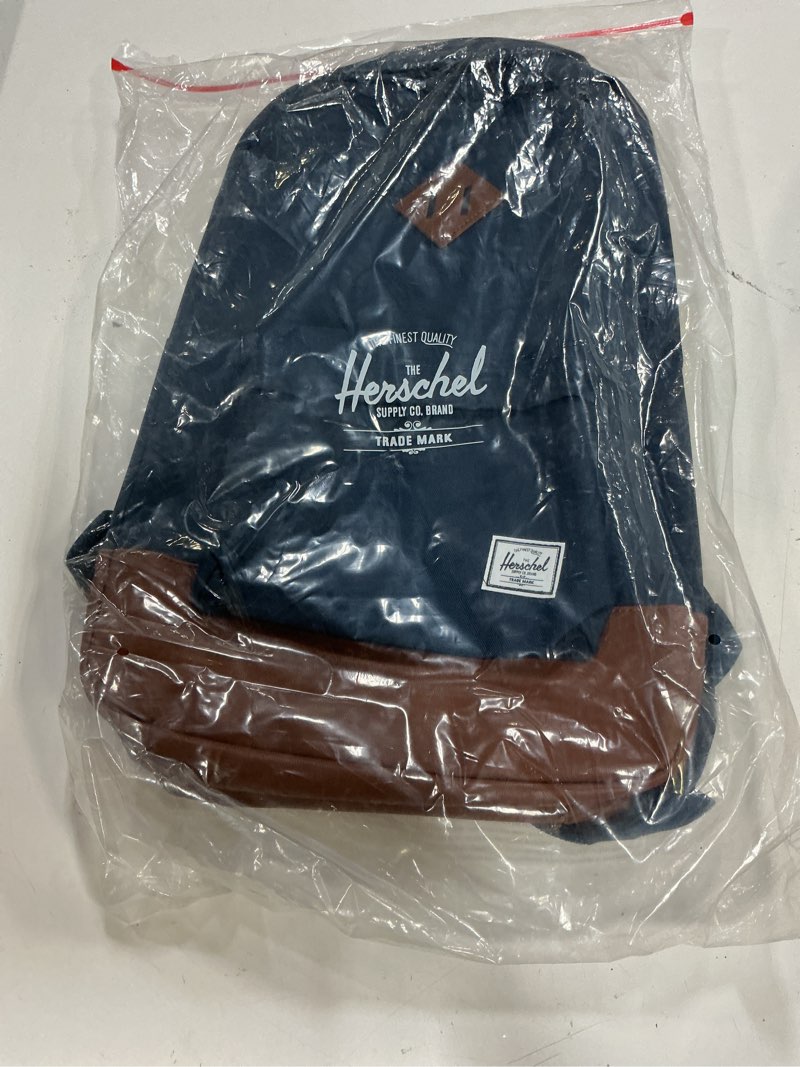 Condition photo showing New/Like New for heritage canvas backpack - navy