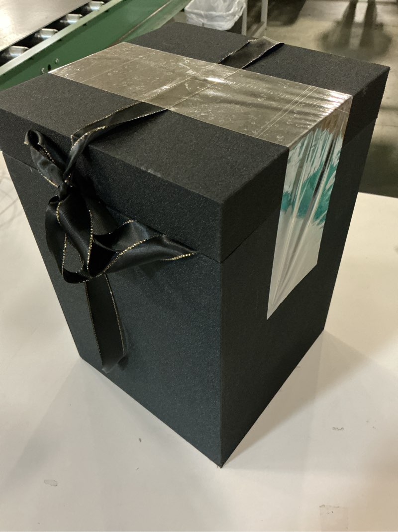 https://lotting-media.assets.bidfta.com/lotting_1527a805-5f74-4301-8df9-dbc382b29852