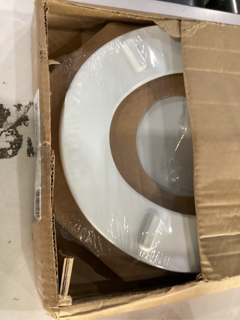 Condition photo showing New/Like New for mayfair slow close round white molded wood toilet seat