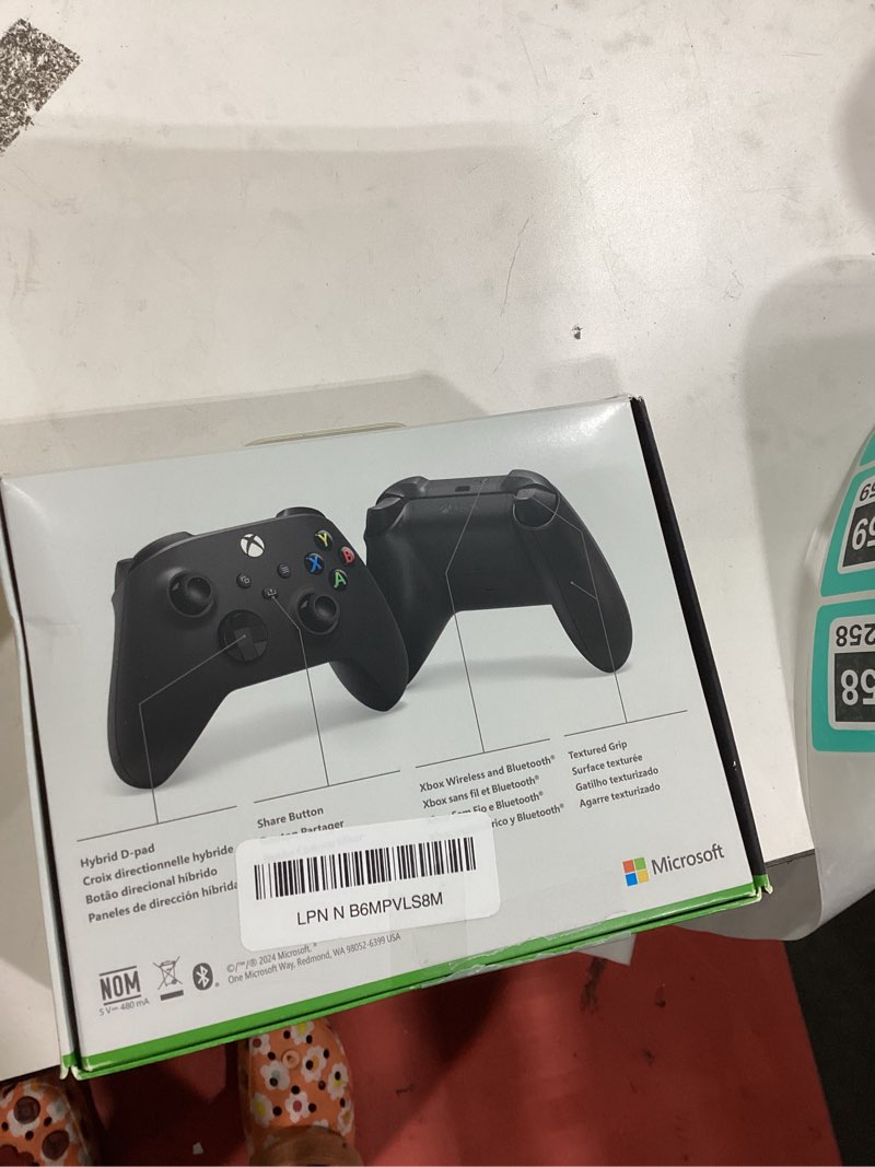 Condition photo showing Good Condition for Xbox Wireless Gaming Controller (2025) – Carbon Black – Play on Xbox, Windows, Android, iOS, FireTV Sticks, Smart TVs, VR Headsets