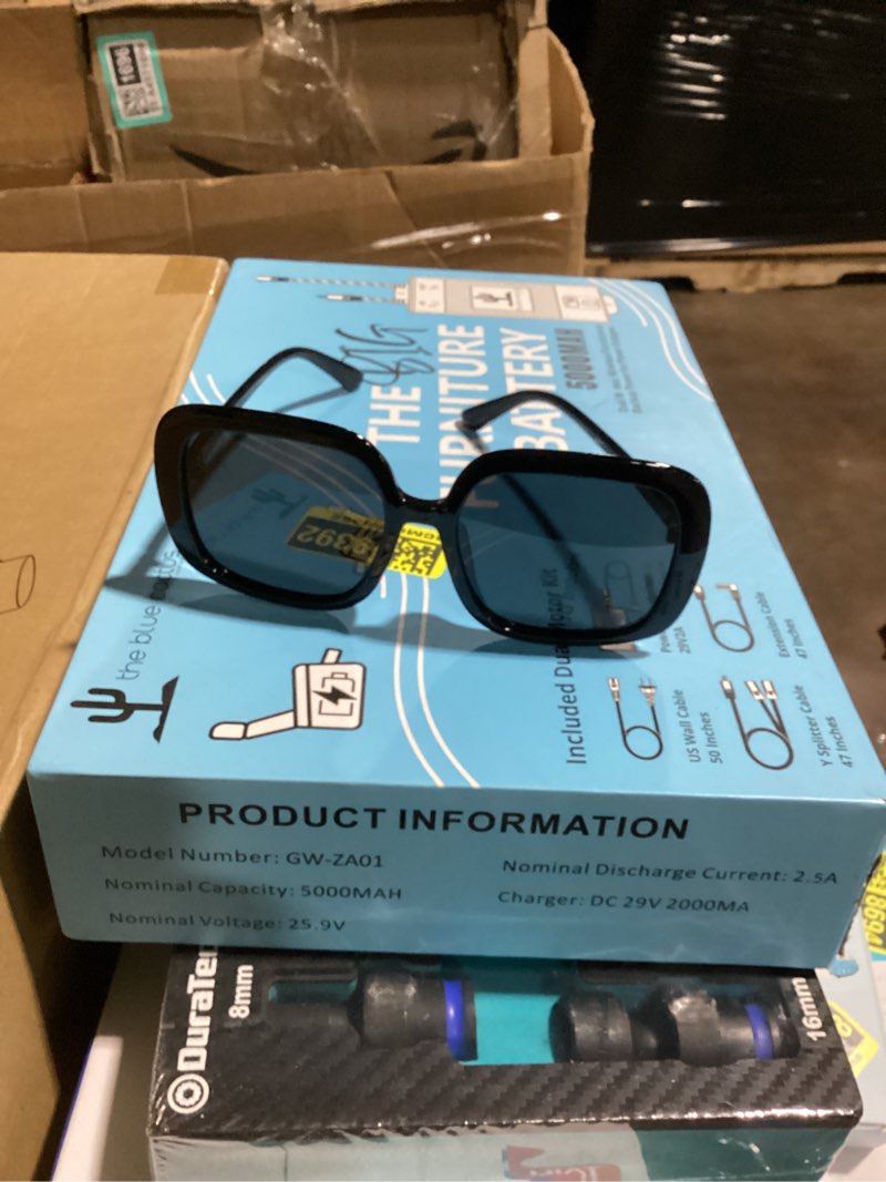 Condition photo showing Good Condition for miyya oversized polarized sunglasses women, trendy retro sun glasses for women 2025, oversized shades black/black polarized