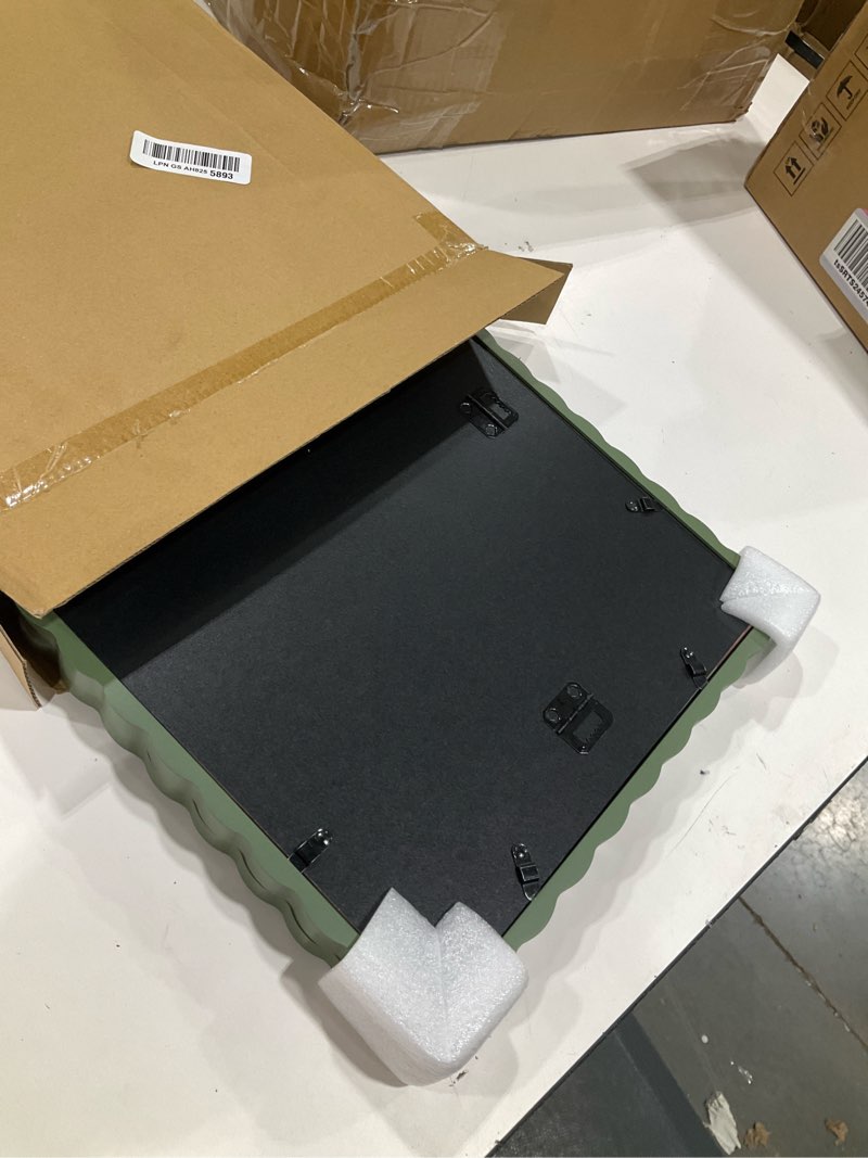 Condition photo showing Good Condition for 11x14 wavy picture frame with mat for 8x10, wavy edge wooden picture frame with real glass - wall mount display, green, 2 pack green 11x14
