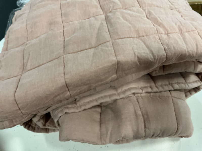 Condition photo showing Good Condition for quince european linen box quilt set 3 , full/queen, dusty mauve