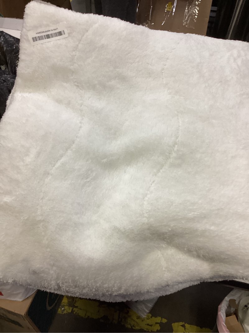 Condition photo showing Good Condition for Bwarm Multizone Heated Mattress Pad King, Electric Mattress Pad Sherpa Fleece Bed Warmer with 9 Heat Settings, 1-12 Hours Auto Off Deep Pocket, Machine Washable, Wave White King 78" x 80"