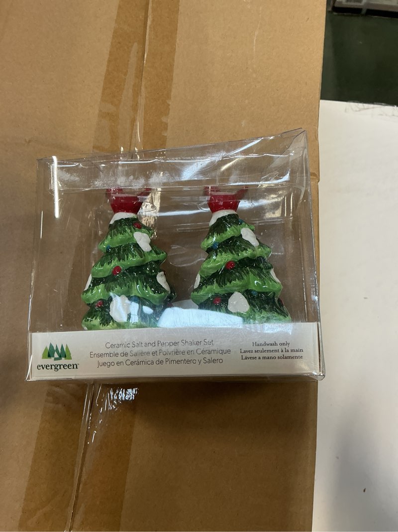 Condition photo showing New/Like New for Evergreen Christmas Tree with Cardinal Salt and Pepper Shaker Set of 6