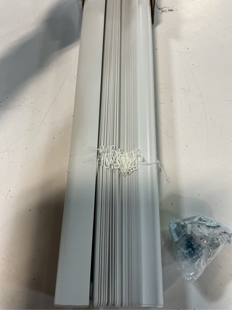 Condition photo showing Good Condition for project source light filtering 1-in slat width 34-in x 64-in cordless white vinyl light filtering mini-blinds
