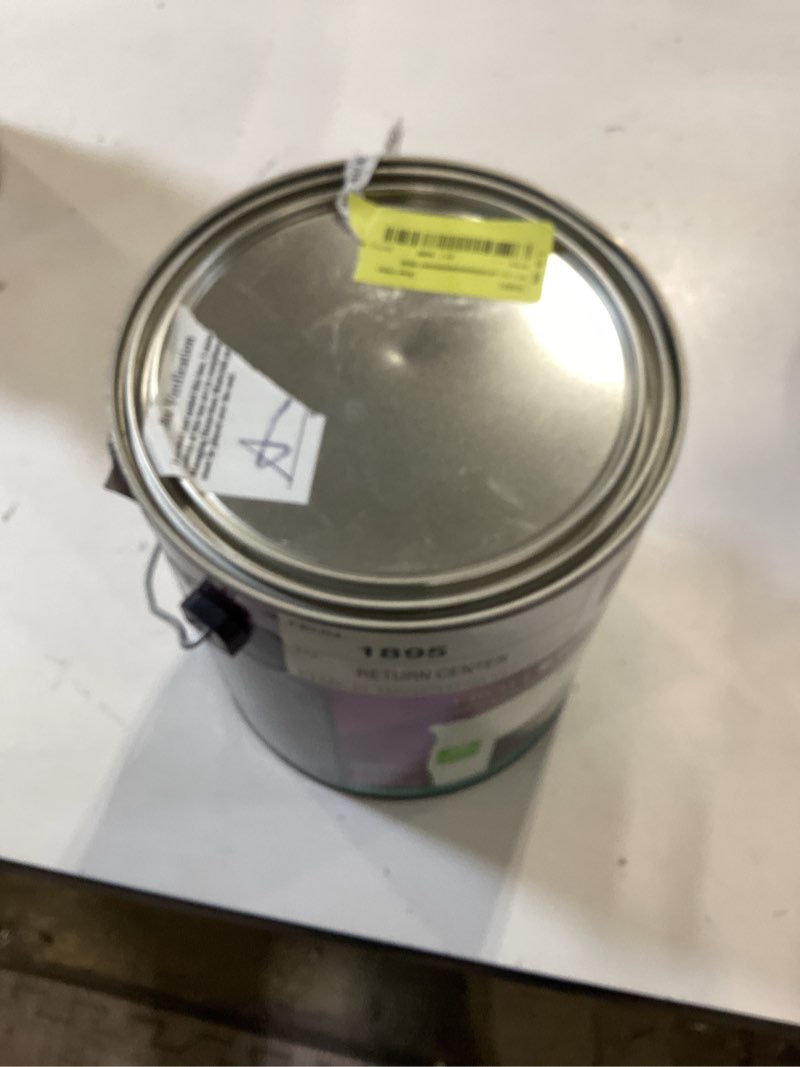 Condition photo showing Good Condition for glidden hep grab-n-go white eggshell interior paint with primer, 1 gallon