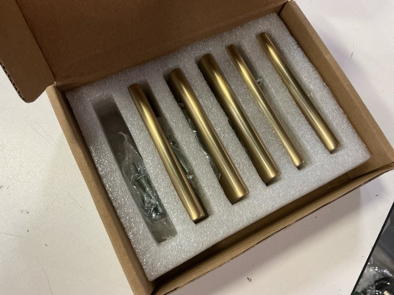 Condition photo showing Good Condition for khtumeware 3 Inch Hole Center 5 Pack,Champagne Bronze Cabinet Pulls Heavy Duty Solid Satin Brass Kitchen Drawer Handle Antique Cabinet Hardware for Bathroom, Drawer, Cabinet 3 Inch hole center 5-Pack Champagne Bronze