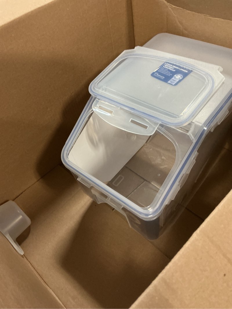 Condition photo showing Good Condition for lock & lock bulk storage bins food storage container with wheels (50.72-cup)