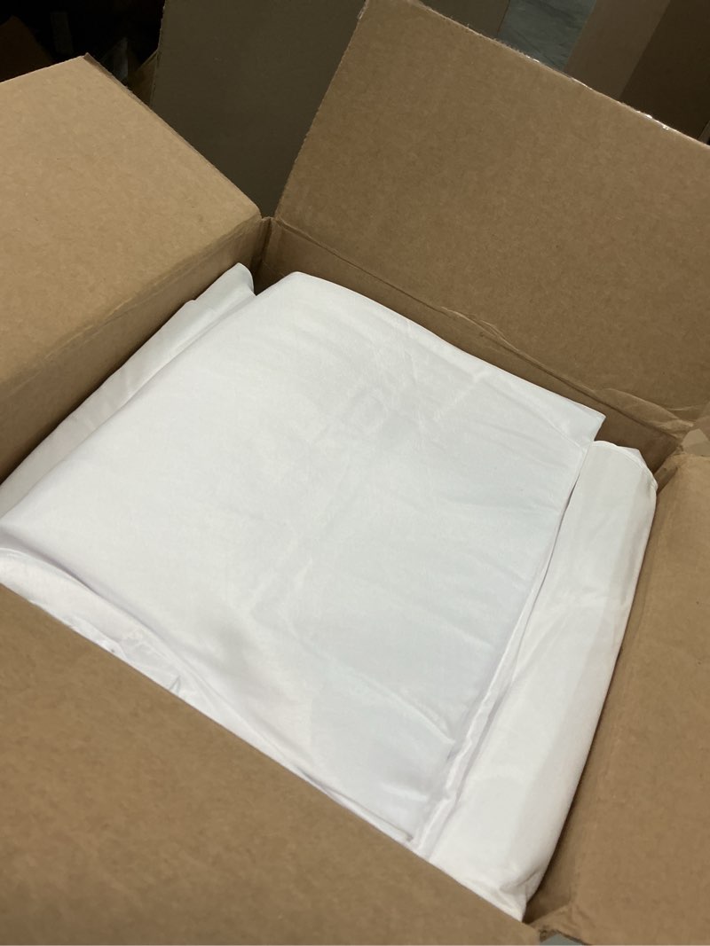 Condition photo showing Good Condition for Cuckan 120 Inch Round Tablecloth, 10 Pack White Stain Resistant and Wrinkle-Free Polyester Table Cover for Wedding, Banquet, Party, Restaurant – [White], [10-Pack]