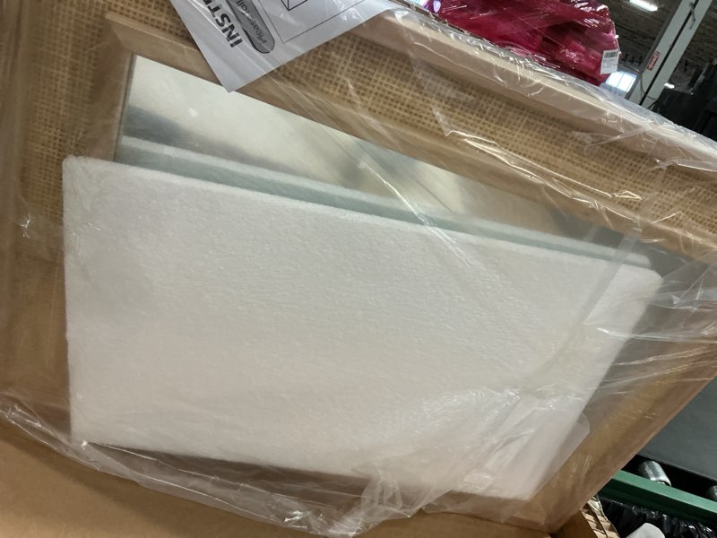 Condition photo showing Good Condition for Espejo de pared 20x28 pulgadas Nature