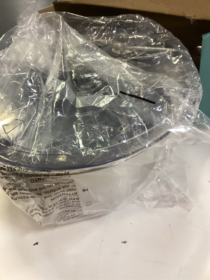 Condition photo showing New/Like New for stainless steel salad spinner, 4.8 qt vegetable washer, bpa-free lettuce dryer with crank design, dishwasher safe, non-slip base - transparent lid