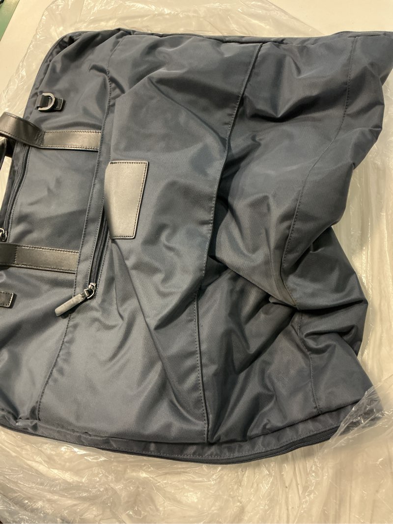 Condition photo showing Good Condition for voyage nylon garment bag, one size, navy