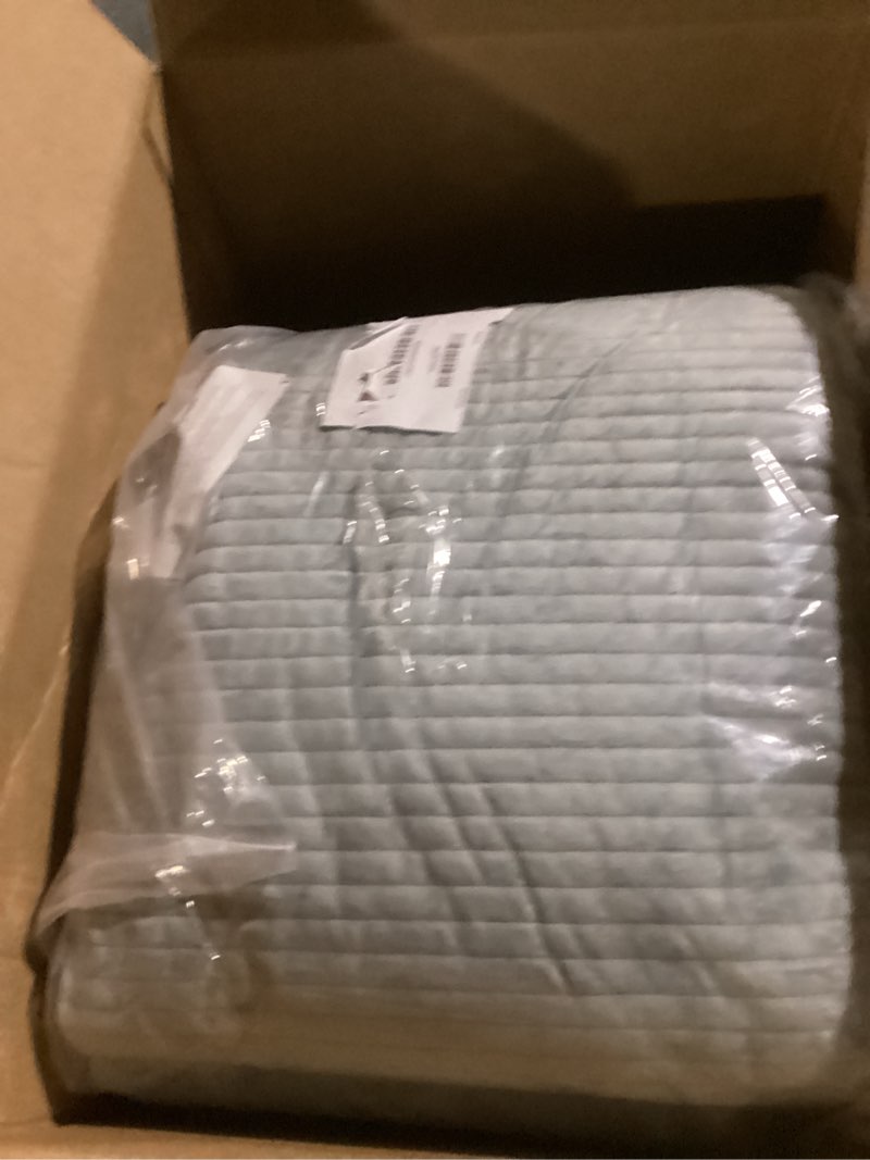 Condition photo showing New/Like New for bedelite velvet quilt set king size - luxury velvet comforter bedding set 3 pieces, soft cozy cream white oversized bedspread coverlet for all seasons with 2 pillow shams shiny cream white king/cal king(108"x92")
