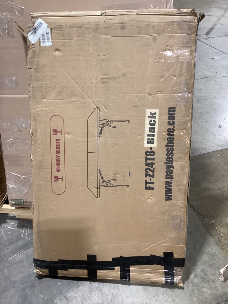 Condition photo showing Good Condition for black folding table