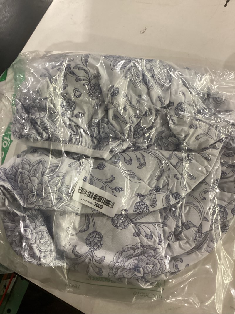 Condition photo showing Good Condition for pioggia round vinyl fitted tablecloth with flannel backing elastic table cloth waterproof oil-proof plastic table cover best for 45"-56" round blue flowers style 56" (round)